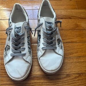Vintage Havana Bianca Sneaker Size 7